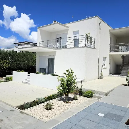 Aurora - Mulo Apartment